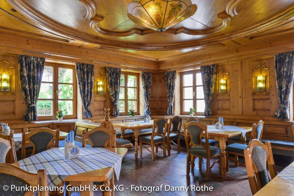 ホテルAlter Wirt Hechendorf am Pilsensee エクステリア 写真
